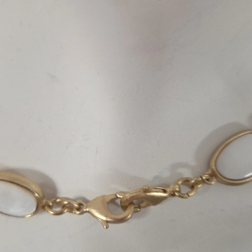 Chic Gold & White Necklace | Elegant Minimalist Statement Jewelry.